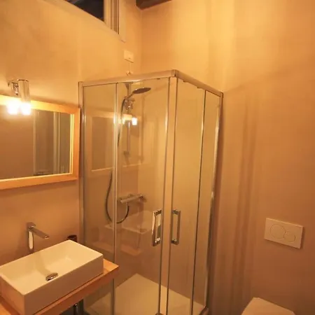Carola Comfortable 3* Borgo alla Collina